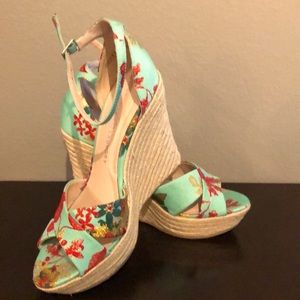 Chinese Laundry platform heeled sandal